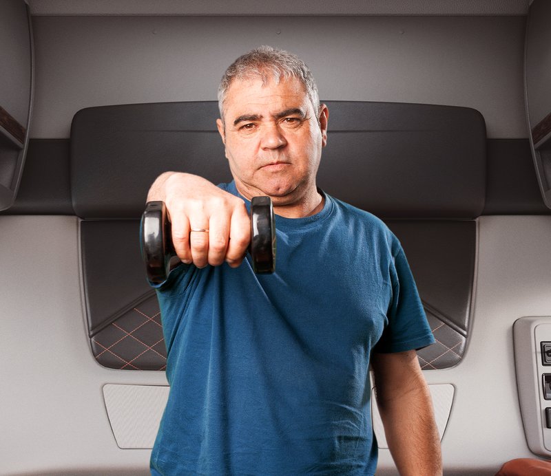 01. ENE05 - Camión Gimnasio - 02