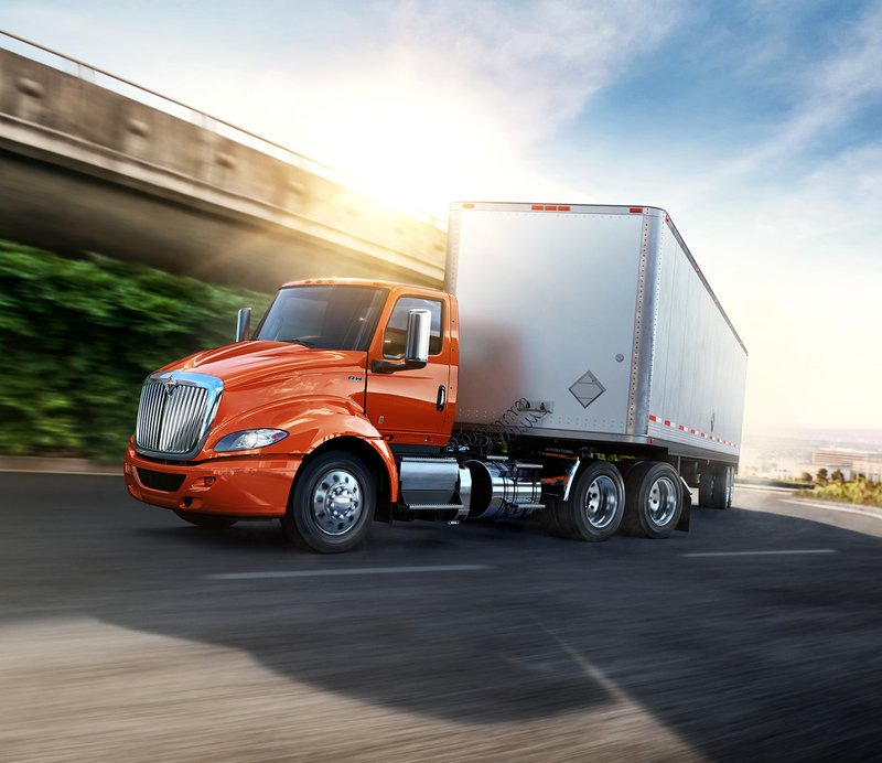 ¿CÓMO ELEGIR EL CAMIÓN PERFECTO PARA TU CARGA?