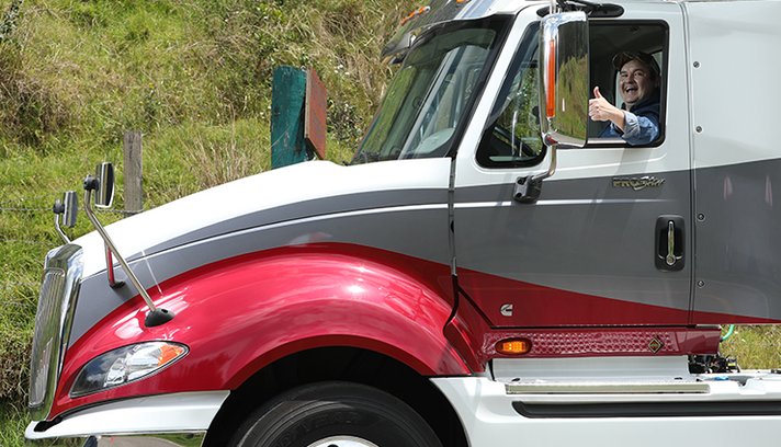 {{ video.image.default_alt_text }}