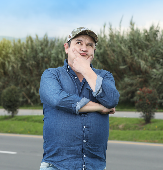 Juan Rueda pensativo