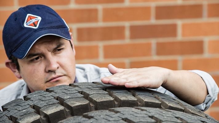 Revision_Desgaste_Neumaticos-712x401