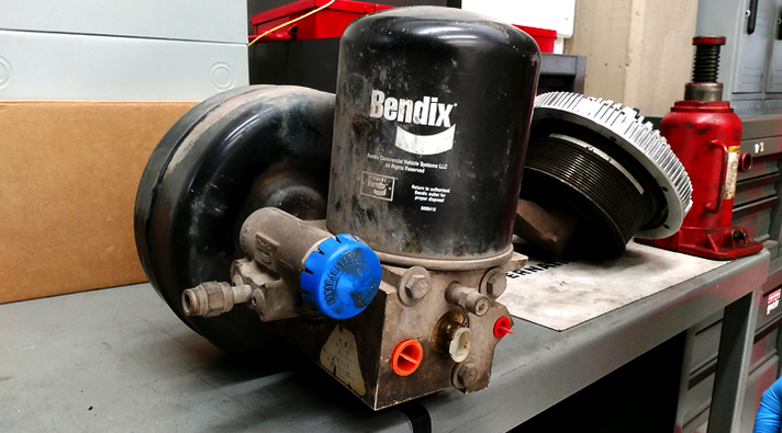 [Tips-de-Mantenimiento]-DIAGNÓSTICO-Y-MANTENIMIENTO-DEL-COMPRESOR-DEL-MOTOR_IMG_20161117_092210169_BURST001_720X400