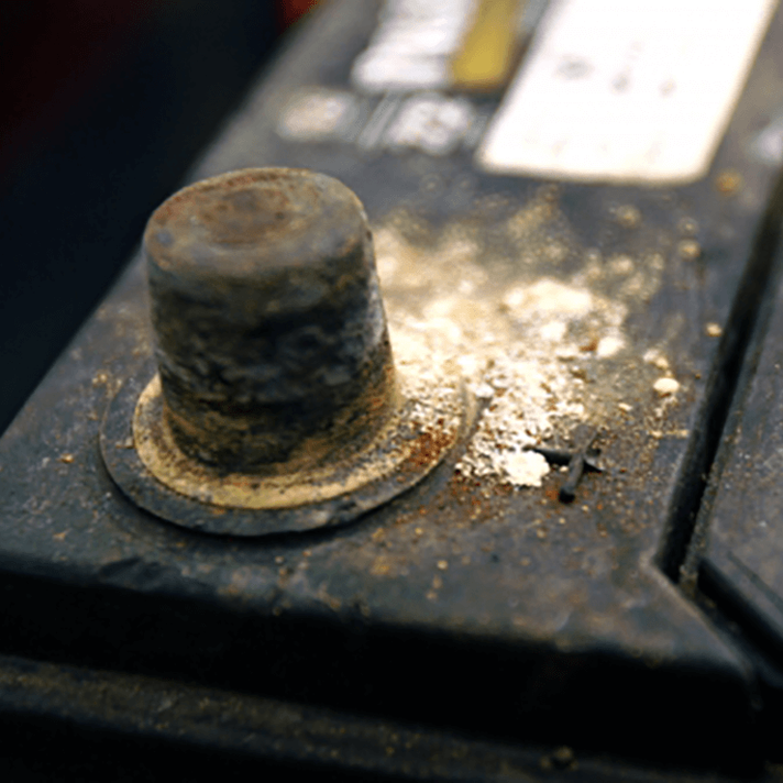 Corrosion en terminal de bateria