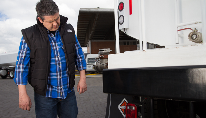 {{ video.image.default_alt_text }}