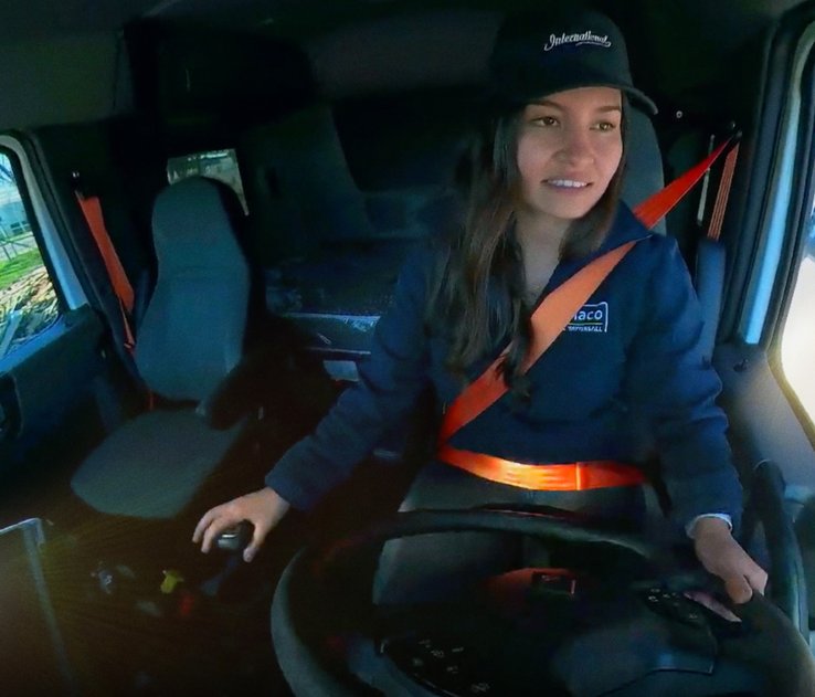 Tips para organizar el espacio en la cabina del camión