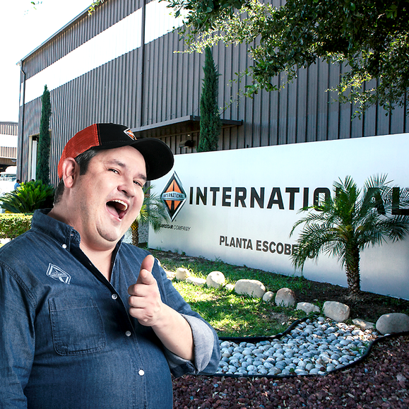 Juan Rueda encantado en plata escobedo